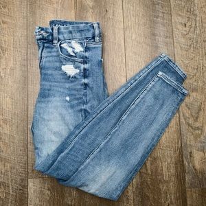 American Eagle High Rise Curvy Dream Jean Size 2 Short